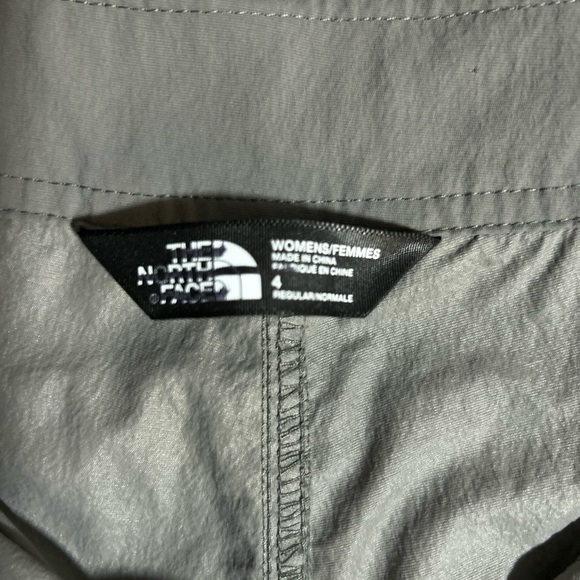 The North Face Women's Charcoal Cargo Shorts - Picture 3 of 4